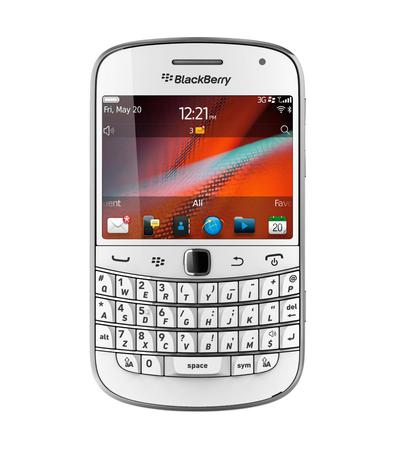 Смартфон BlackBerry Bold 9900 White Retail - Новокуйбышевск